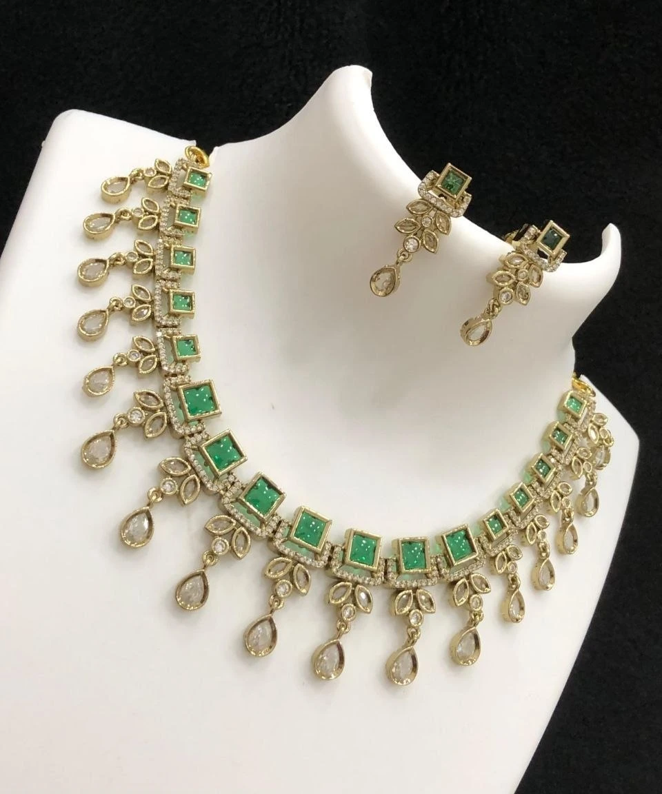 Victorian Stone Necklace set - Pink